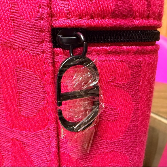 Dior ‘MISS DIOR’ Hot Pink Cosmetic Pouch. NIB. Black ‘CD’ Zipper Pull SEALED GWP - Picture 6 of 10